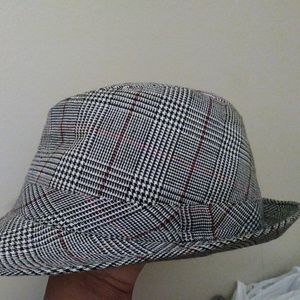 Women's fedora